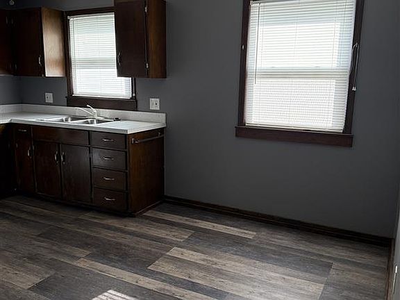 4th image of 728 Seneca St #1
