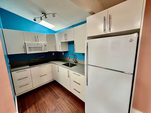 5th image of 7082-7084 Amherst St #B