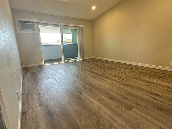 2nd image of 11622 Gorham Ave APT 3