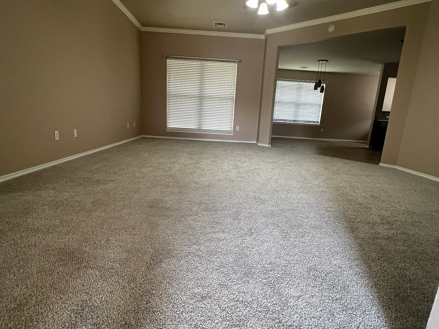 3 bed, 1784 sqft, $1,700 — Photo 3
