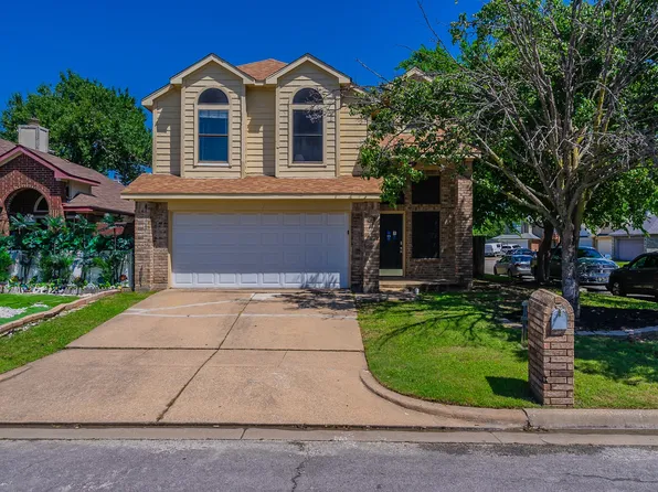6941 Cheswick Dr, North Richland Hills, TX 76182