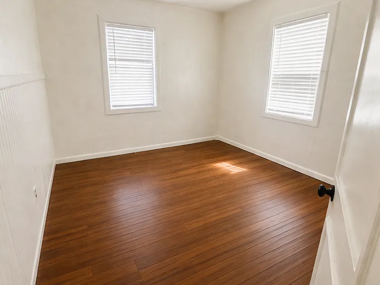 2709 SW I Ave — Photo 6
