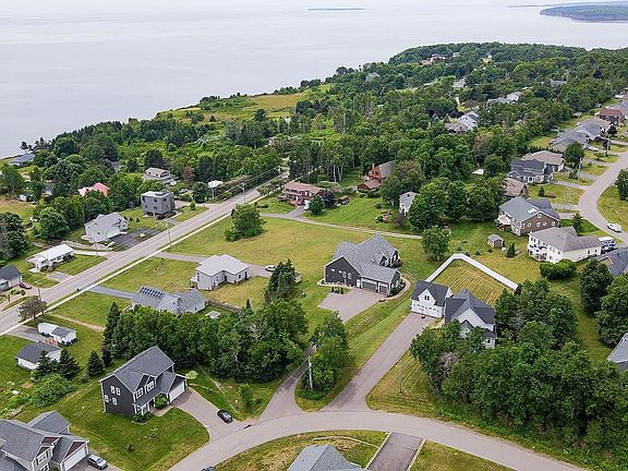2nd image of 23 Paget Cres
