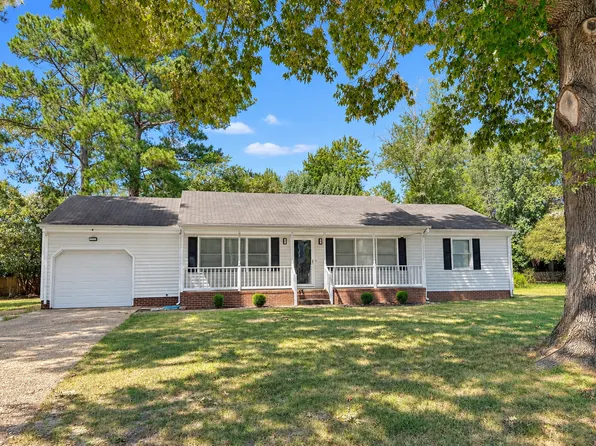 103 Berryman Ct, Smithfield, VA 23430