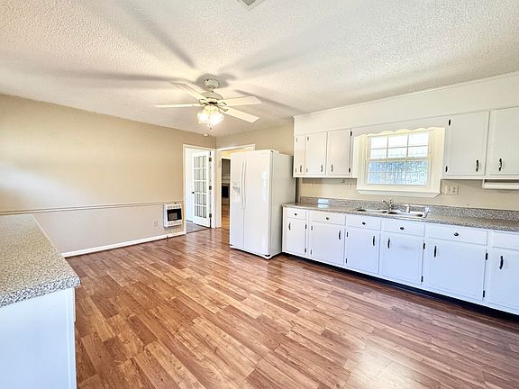 5th image of 35 McClain St
