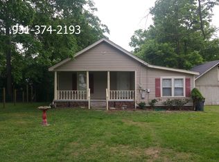 1113 Sunset Dr, Columbia, TN 38401