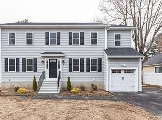 4 Pine Hill Rd, Bedford, MA 01730