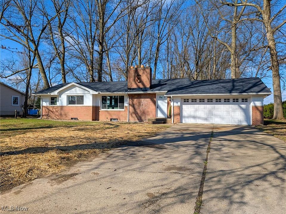 1st image of 868 Eastview Ave
