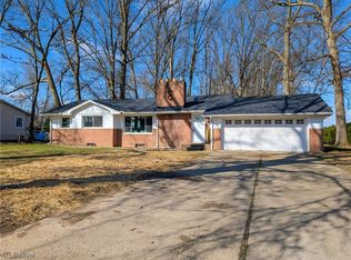 868 Eastview Ave, Wadsworth, OH 44281