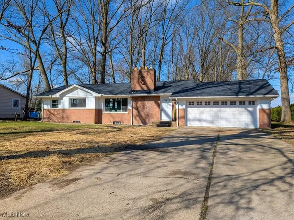 868 Eastview Ave, Wadsworth, OH 44281