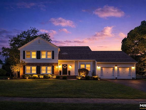 2nd image of 20 Dwight St