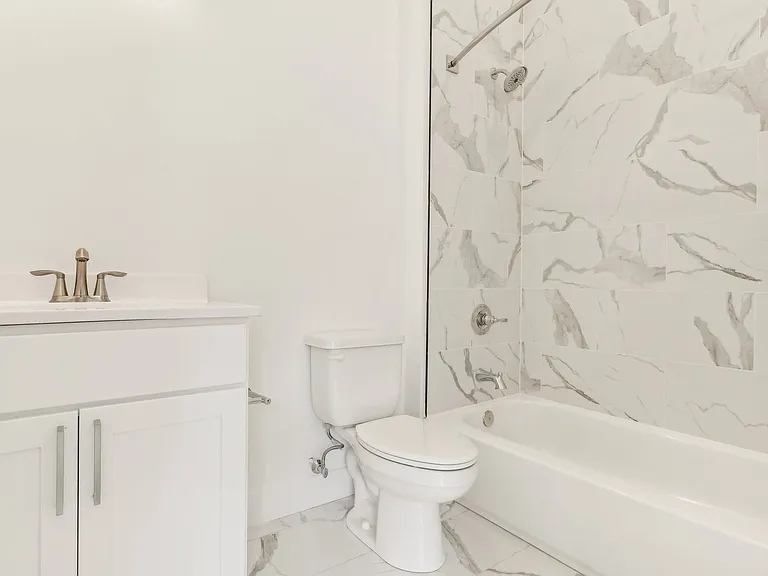Nova Commons - 3952 Lancaster Avenue — Photo 11