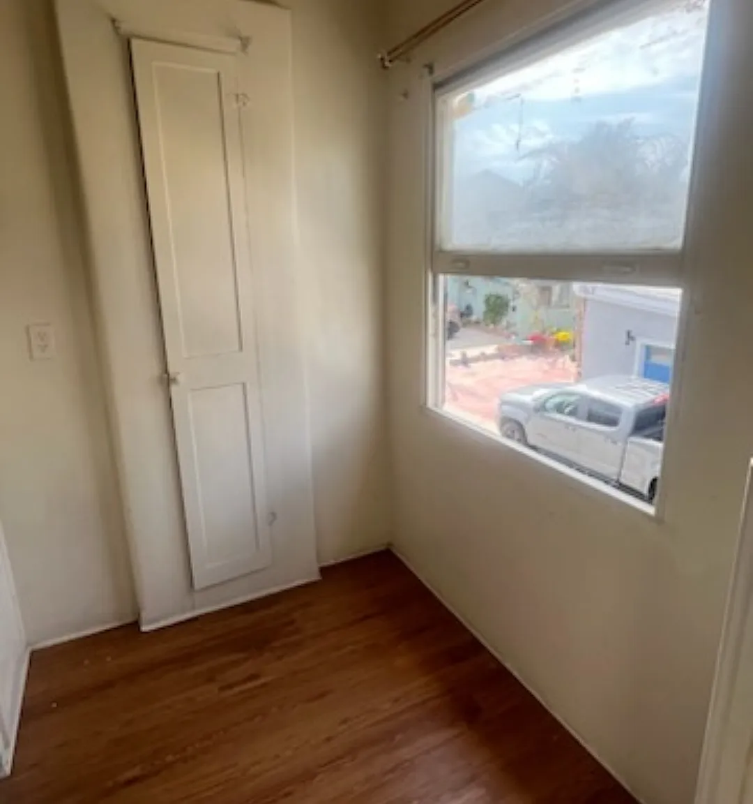 Studio, 400 sqft, $1,995 — Photo 2