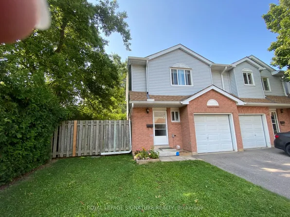 31 Parkview Dr #32, Orangeville, ON L9W 4H7