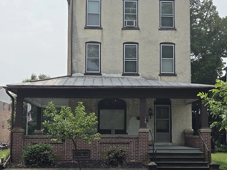 340 Main St #B — Photo 17