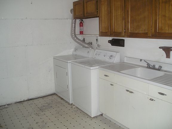 Laundryroom/Recroom