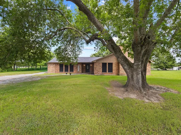 7636 Brewer Rd, Orange, TX 77632