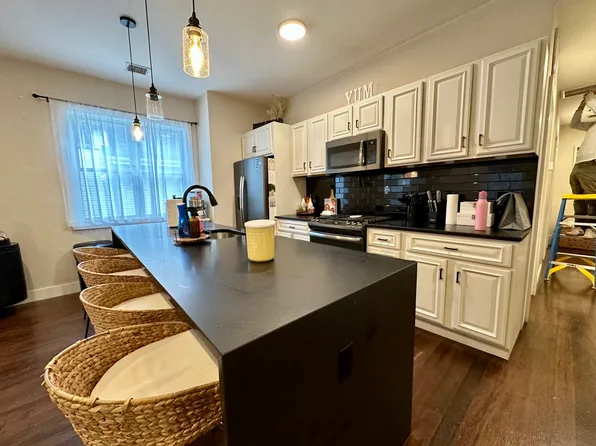 19 Playstead Rd #17, Dorchester, MA 02125