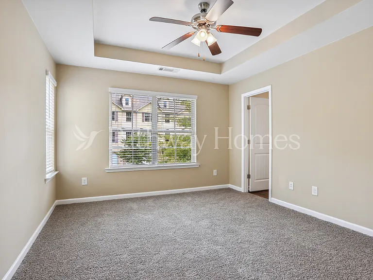 3039 Bonnes Dr — Photo 10