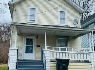 193 Charles St, Akron, OH 44304