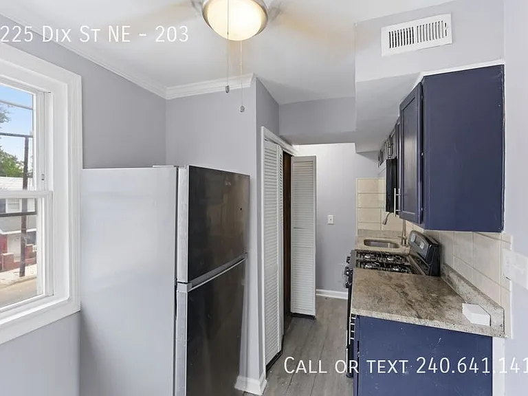 5225 Dix St NE #203 — Photo 4