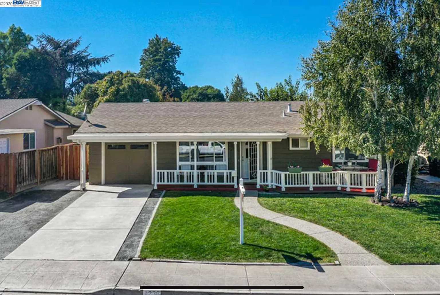 1236 Hibiscus Way photo 1