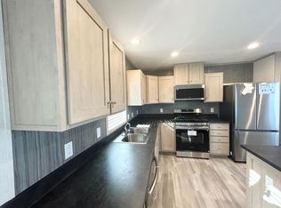 29773 W Deerfield Ct, Chesterfield, MI 48051