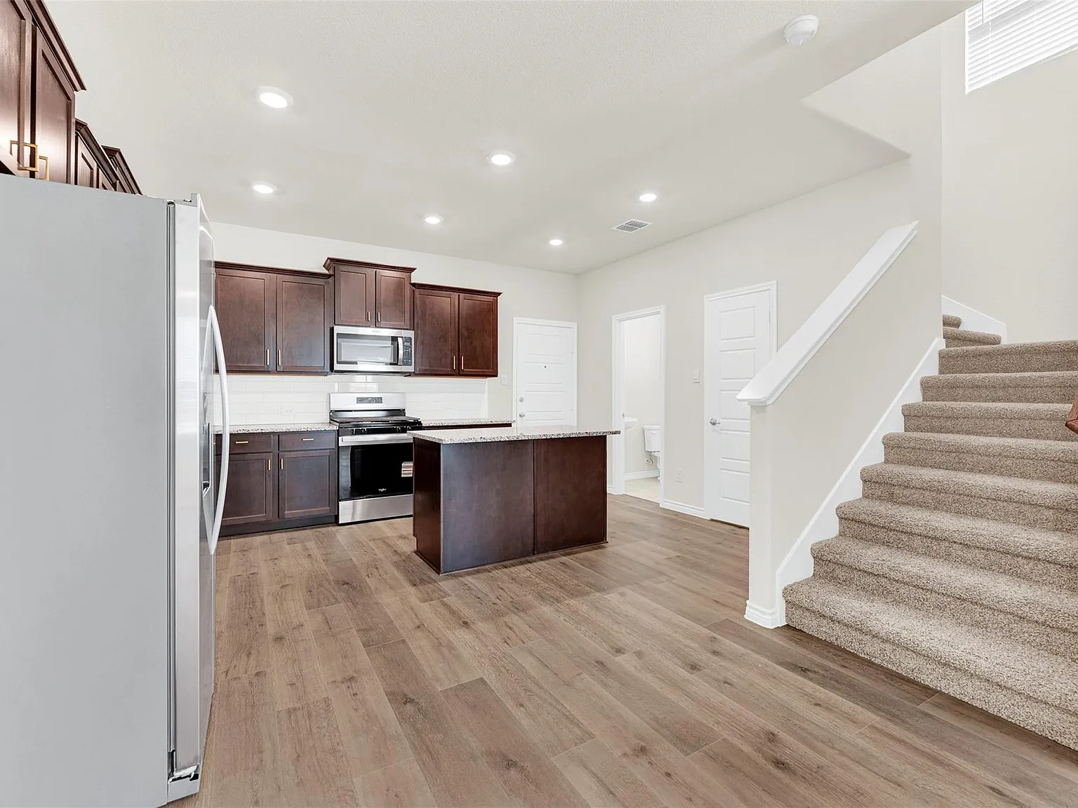 1328 Kimzey St - 1 — Photo 3