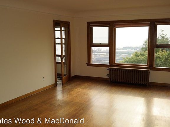 4th image of 1131 Olympic Way W Unit W