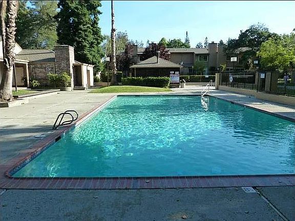 4th image of 1076 Whitebick Dr