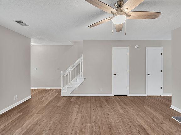 5th image of 120 Habersham Ct