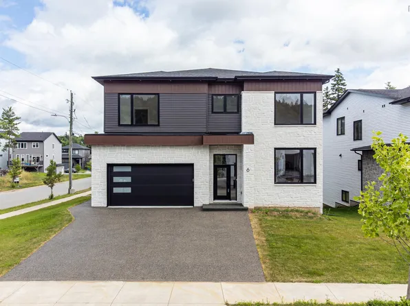 6 Glissade Ct, Halifax, NS B4B 2K5