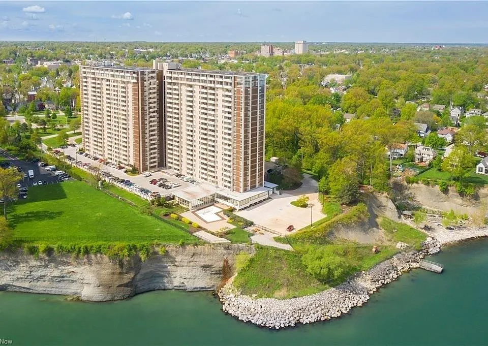 12900 Lake Ave #1403