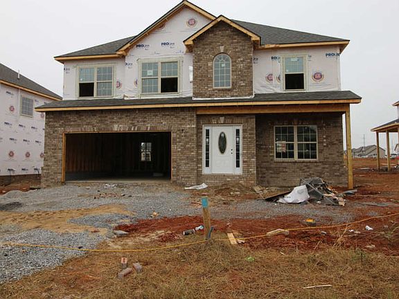 2nd image of 412 Summerfield Dr