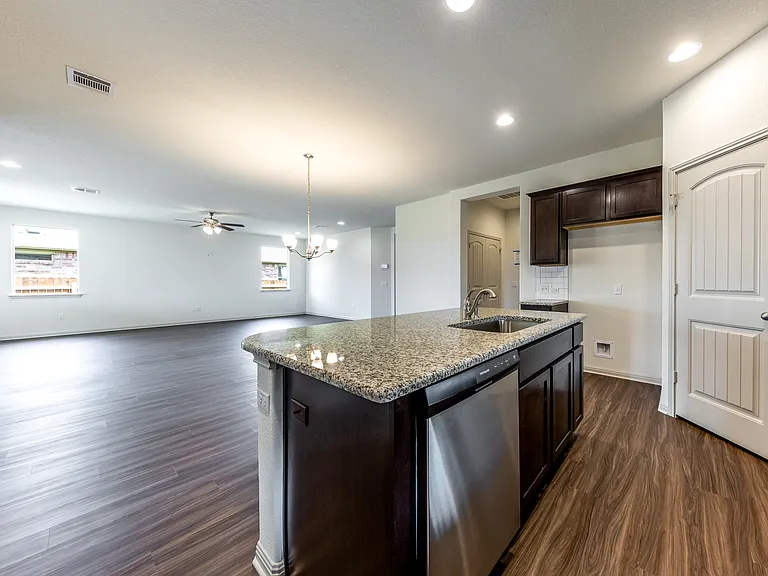16809 Aventura Ave — Photo 21