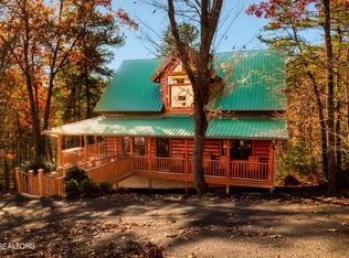 2017 Smoky Cove Rd, Sevierville, TN 37876