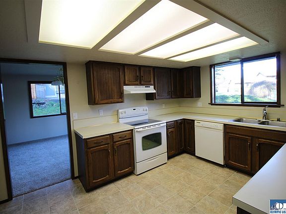 5th image of 2103 Driftwood Pl