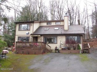 1044 Indian Dr, Lake Ariel, PA