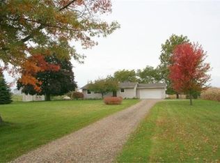 1022 Haist Rd, Chelsea, MI 48118