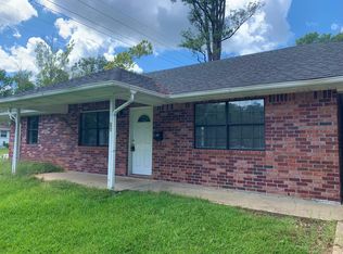 400 N 2nd St, Leesville, LA 71446