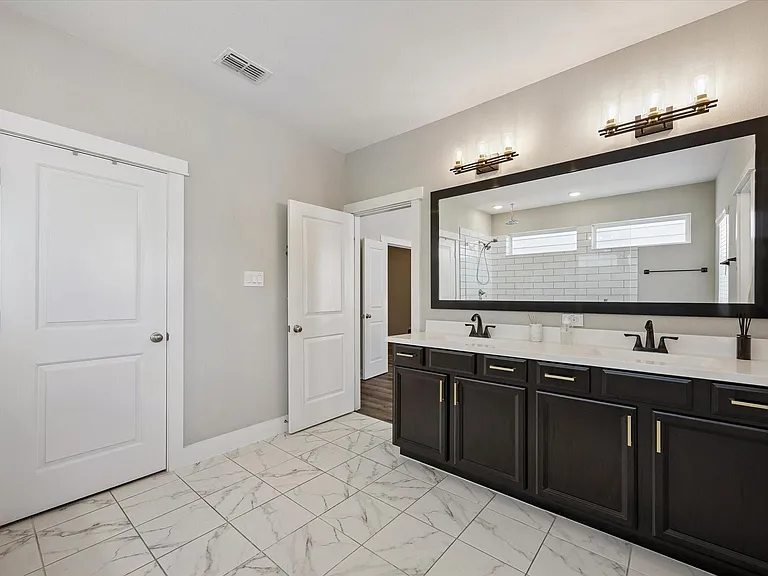 1415 Biondo Way — Photo 11