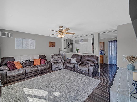 4th image of 768 Devonshire Rd