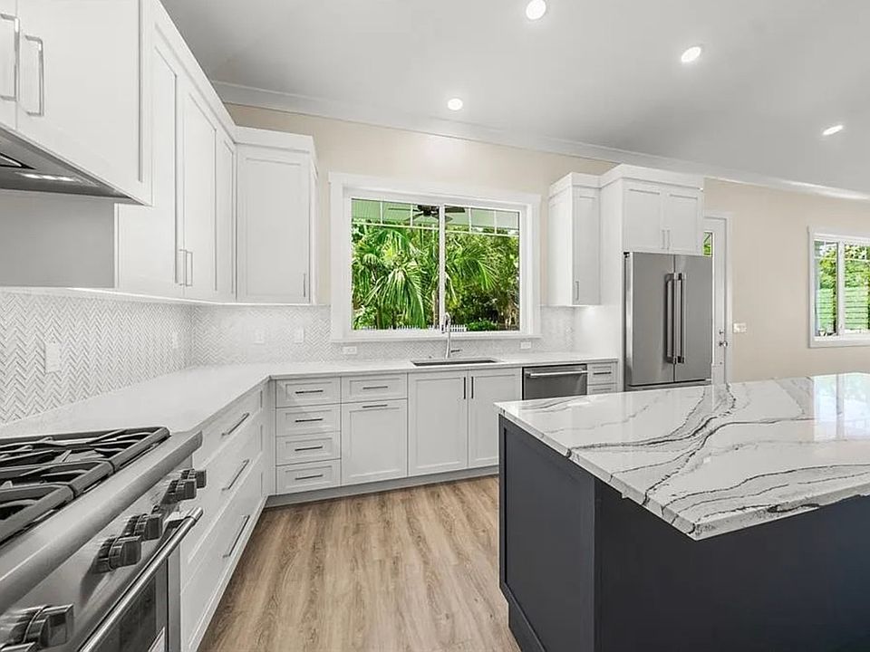Large eat in kitchen, brand new build, quality appliances.