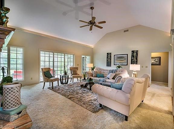 5th image of 11023 Dorham Ln