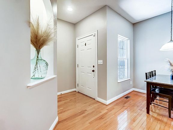 3rd image of 5224 Glen Creek Dr