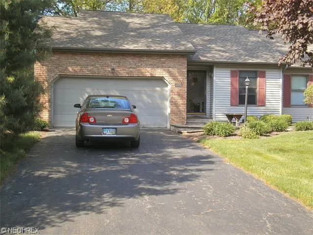 125 Turquoise Dr photo 1