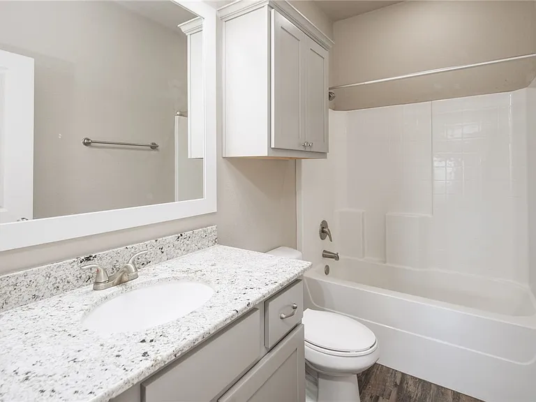 3433 Summerway Dr — Photo 21