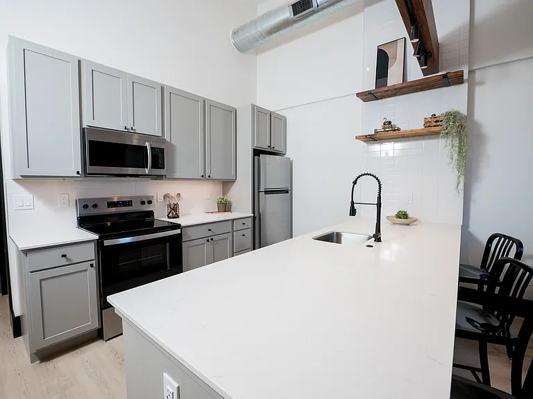 64 E Chester St #101 — Photo 6