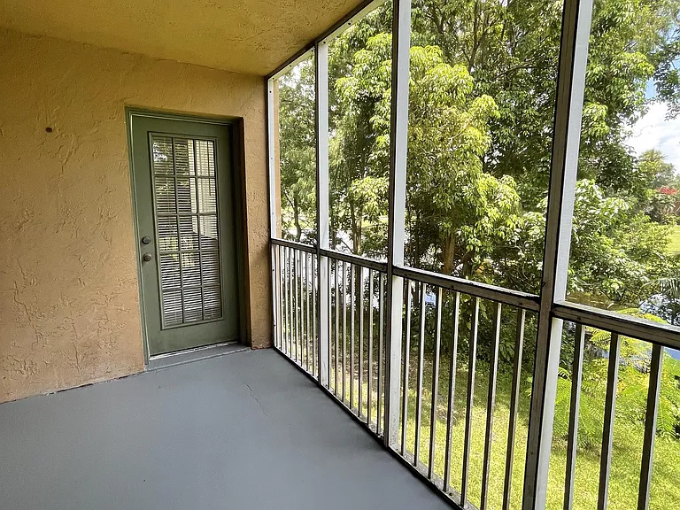 4035 W McNab Rd #203F — Photo 8