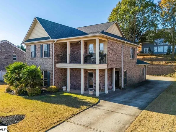 750 Charleston Pl, Duncan, SC 29334